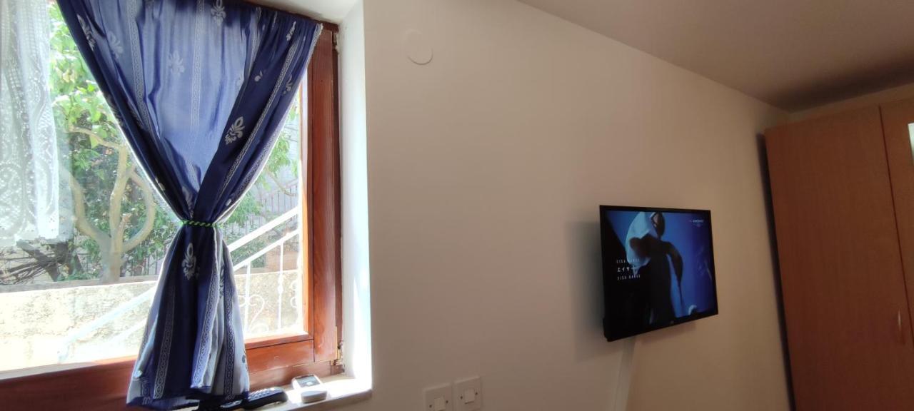 סטארי גראד Apartments 1000 Flowers מראה חיצוני תמונה