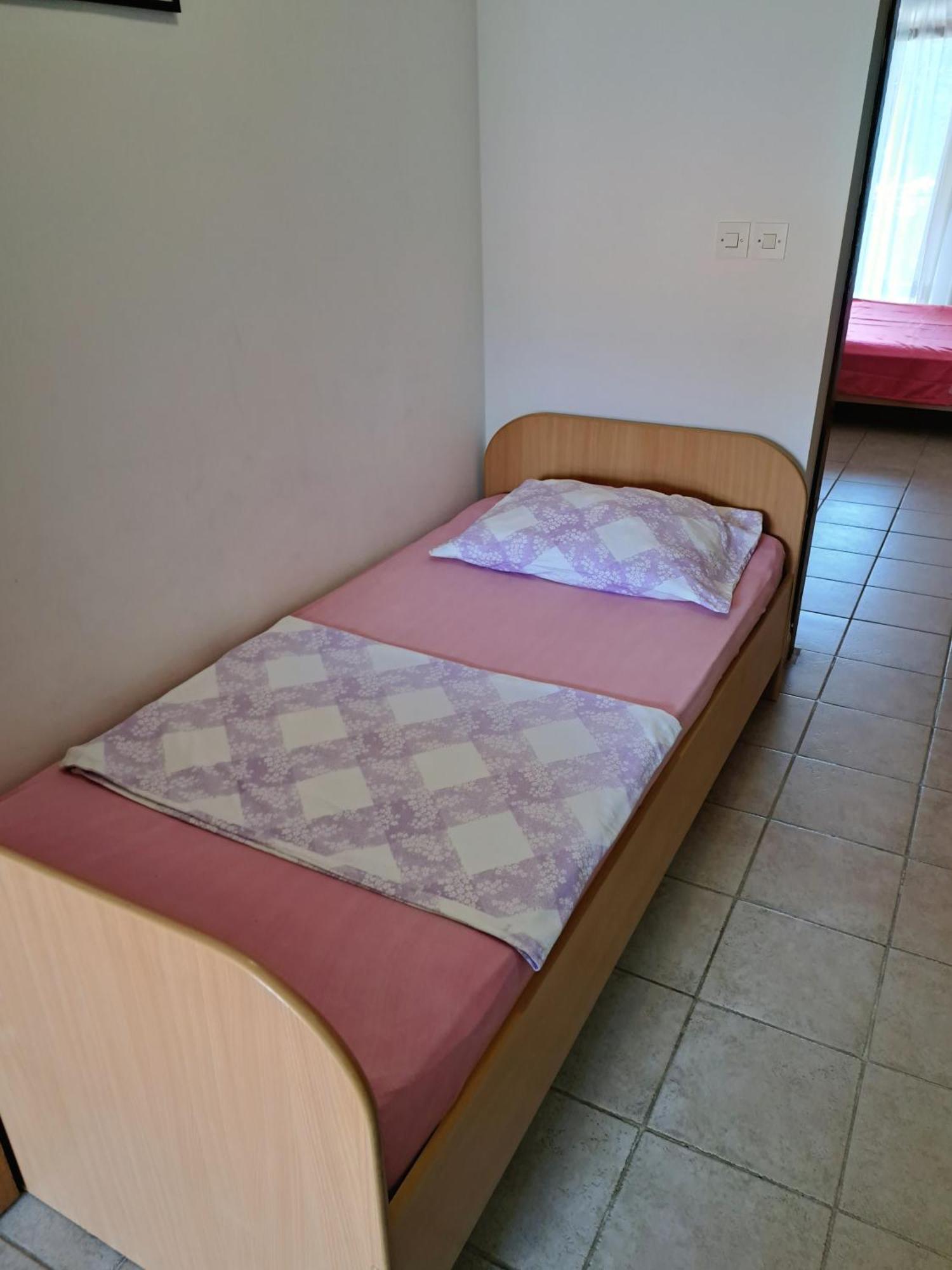 סטארי גראד Apartments 1000 Flowers חדר תמונה